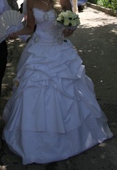 Продам красивое свадебное платье Симферополь