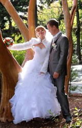 Продам белоснежное легкое свадебное платье